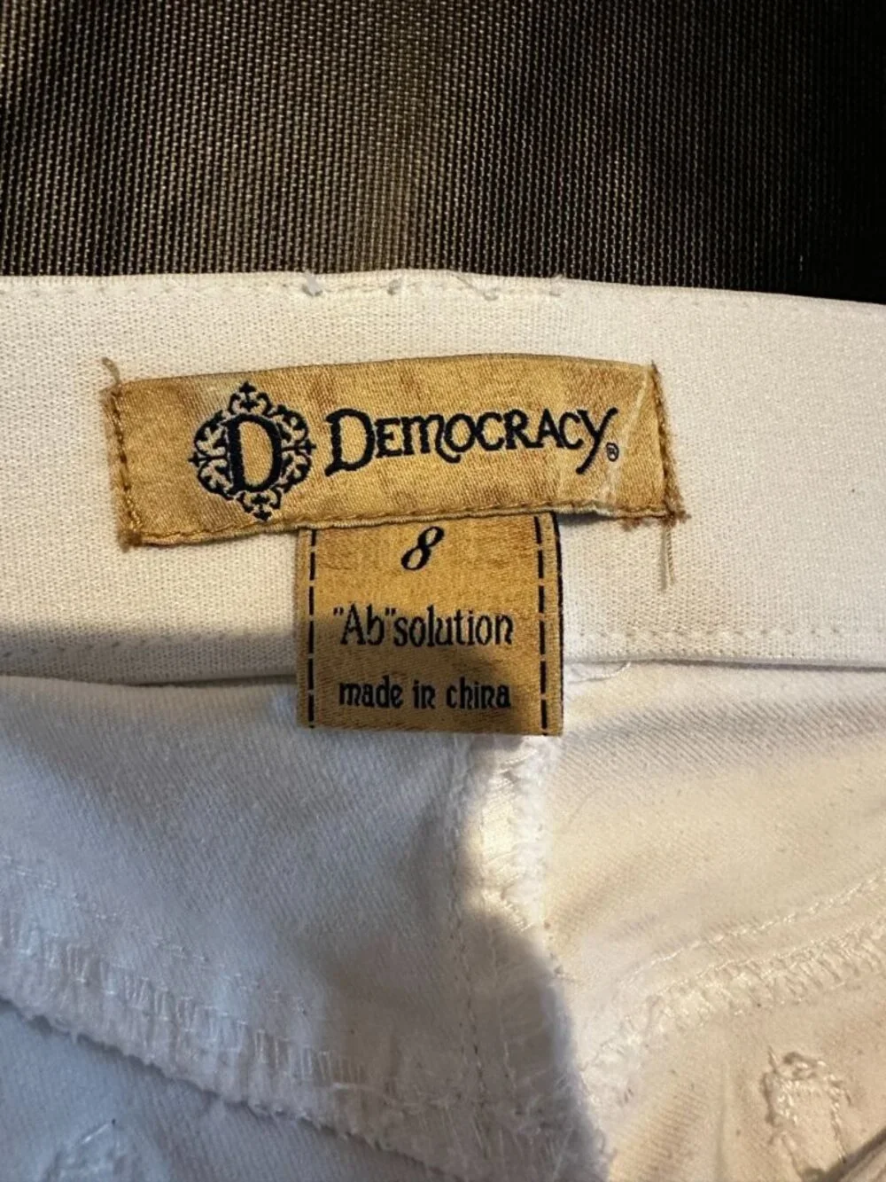 Democracy Shorts Women's 8 Bermuda Ab Solution White Stretch Denim - Picture 9 of 9